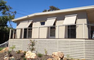 295201402722635369596420947392 Archline Pivot Drop Arm Awning