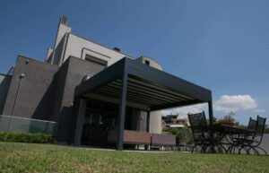 Pergosystem Compact Retractable Roof