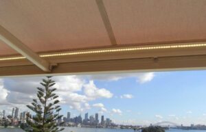 Aluxor Stratos 3 Folding arm Awning