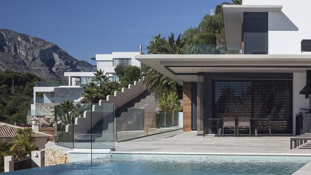 What Are Window Awnings?