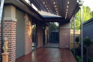 Retractable Awnings and Outdoor Blinds for Year-Round Comfort in Melbourne